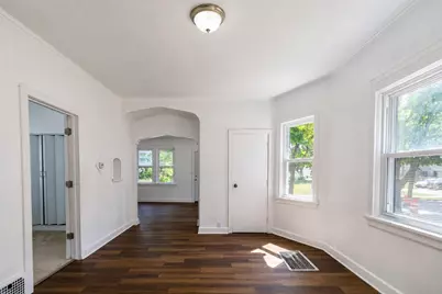 1431 N 29th St, Milwaukee, WI 53208 - Photo 7