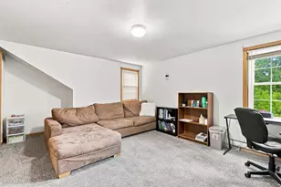 3725 S Joseph Rd, New Berlin, WI 53151 - Photo 33