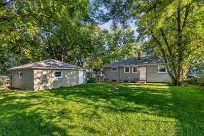 5222 W Hemlock Rd, Milwaukee, WI 53223 - Photo 3