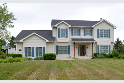 4851 W Alesci Dr, Franklin, WI 53132 - Photo 1