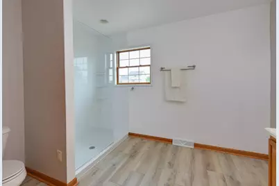 4851 W Alesci Dr, Franklin, WI 53132 - Photo 13