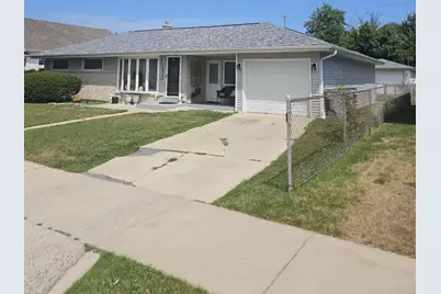 2728 S 71st St, Milwaukee, WI 53219 - Photo 3