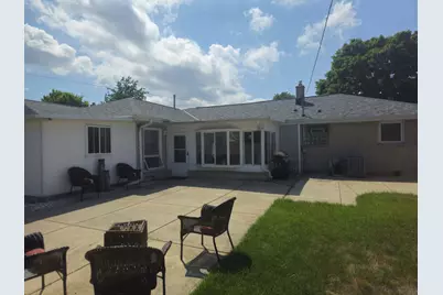 2728 S 71st St, Milwaukee, WI 53219 - Photo 5
