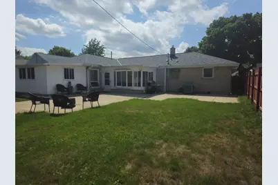 2728 S 71st St, Milwaukee, WI 53219 - Photo 11