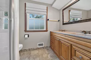 427 Susan Ln, Thiensville, WI 53092 - Photo 17