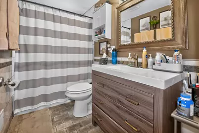 8036 W Scranton Pl, Milwaukee, WI 53218 - Photo 13