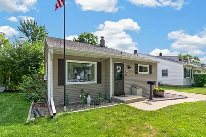 8036 W Scranton Pl, Milwaukee, WI 53218 - Photo 3