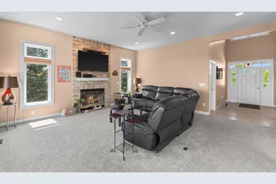 5102  Six Mile Rd, Belgium, WI 53004 - Photo 25