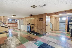 10727 W Grantosa Dr, Wauwatosa, WI 53222 - Photo 33