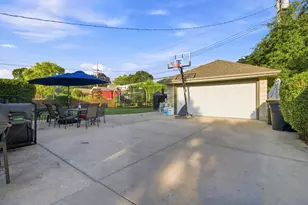 10727 W Grantosa Dr, Wauwatosa, WI 53222 - Photo 37
