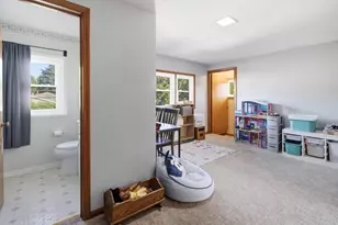 10727 W Grantosa Dr, Wauwatosa, WI 53222 - Photo 27