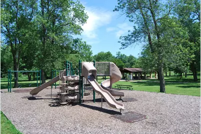 N85W15700  Ridge Rd #104, Menomonee Falls, WI 53051 - Photo 37