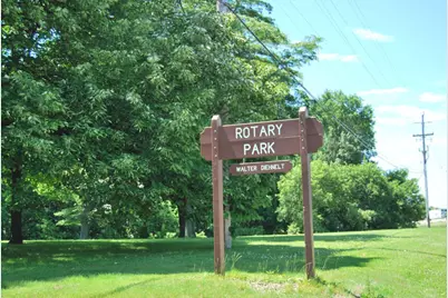 N85W15700  Ridge Rd #104, Menomonee Falls, WI 53051 - Photo 39