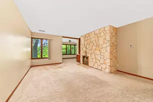 N85W15700 Ridge Rd, Menomonee Falls, WI 53051 - Photo 11