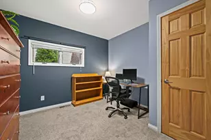 W352N5282 Lake Dr, Oconomowoc, WI 53066 - Photo 17