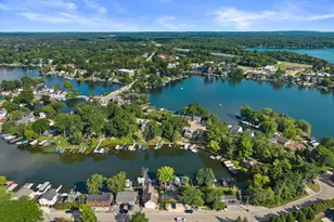 W352N5282 Lake Dr, Oconomowoc, WI 53066 - Photo 35