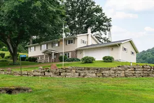 4251 Paar St, La Crescent, MN 55947 - Photo 1