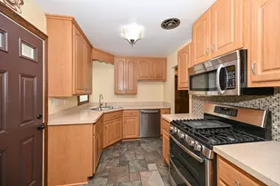 7817 W Mt Vernon Ave, Milwaukee, WI 53213 - Photo 13