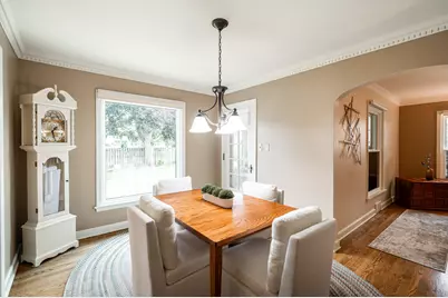 5656 N Milwaukee River Pkwy, Glendale, WI 53209 - Photo 5
