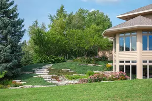 1801 E Bristlecone Dr, Hartland, WI 53029 - Photo 27