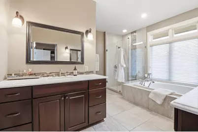 1801 E Bristlecone Dr, Hartland, WI 53029 - Photo 39
