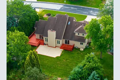N53W14172  St Andrews Dr, Menomonee Falls, WI 53051 - Photo 3