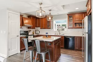 416 E Jefferson St, Oconomowoc, WI 53066 - Photo 9