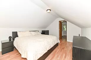 11810 W Howard Ave, Greenfield, WI 53228 - Photo 25