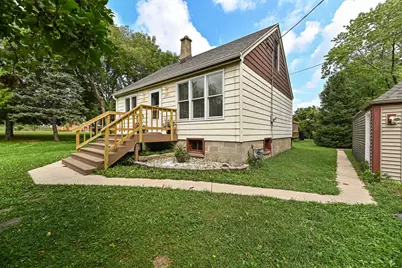 11810 W Howard Ave, Greenfield, WI 53228 - Photo 31