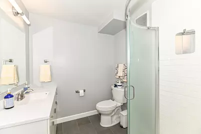 11810 W Howard Ave, Greenfield, WI 53228 - Photo 21