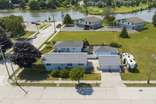 2702 Wilson St, Two Rivers, WI 54241 - Photo 27