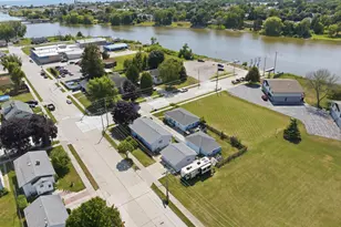 2702 Wilson St, Two Rivers, WI 54241 - Photo 33