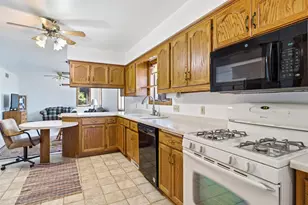 2702 Wilson St, Two Rivers, WI 54241 - Photo 7