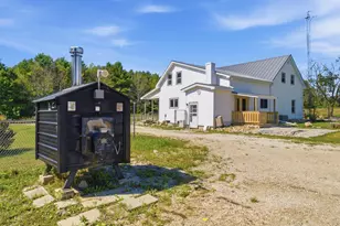 8820 Polifka Rd, Kossuth, WI 54247 - Photo 9