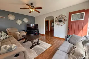 602 E College Ave, Waukesha, WI 53186 - Photo 5