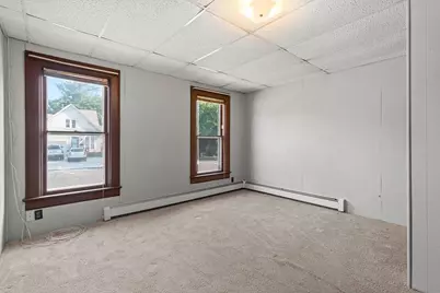 635 N Water St, Manitowoc, WI 54220 - Photo 29