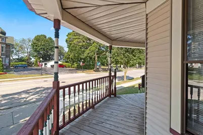 635 N Water St, Manitowoc, WI 54220 - Photo 7