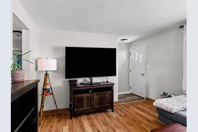 1603  Delores St, Green Bay, WI 54304 - Photo 9