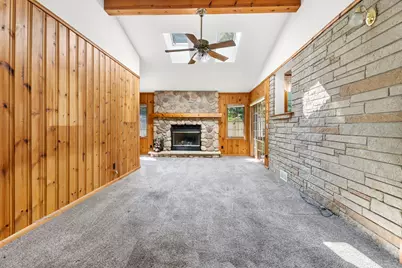 3707  Brooklawn Cir, South Milwaukee, WI 53172 - Photo 5