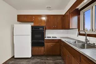 1222 N 116th St, Wauwatosa, WI 53226 - Photo 11