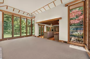 7030 N Lake Dr, Fox Point, WI 53217 - Photo 11