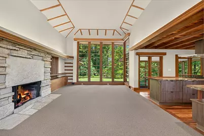 7030 N Lake Dr, Fox Point, WI 53217 - Photo 7