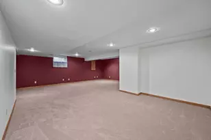 519 Danielson Dr, Darien, WI 53114 - Photo 39