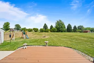 519 Danielson Dr, Darien, WI 53114 - Photo 63