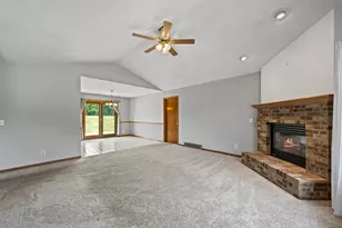 519 Danielson Dr, Darien, WI 53114 - Photo 7