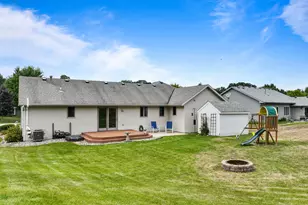 519 Danielson Dr, Darien, WI 53114 - Photo 61