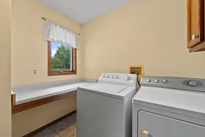 519  Danielson Dr, Darien, WI 53114 - Photo 29