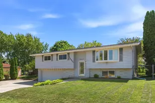 2925 Cherry Tree Ct, Racine, WI 53402 - Photo 33