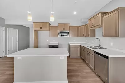 1675  Reigle Dr #7, Kewaskum, WI 53040 - Photo 3