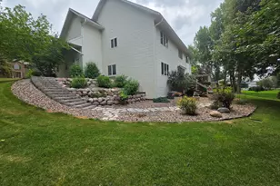 417 Larkspur Ln, Onalaska, WI 54650 - Photo 3